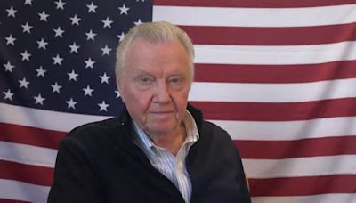 Jon Voight, Still A Doddering Idiot