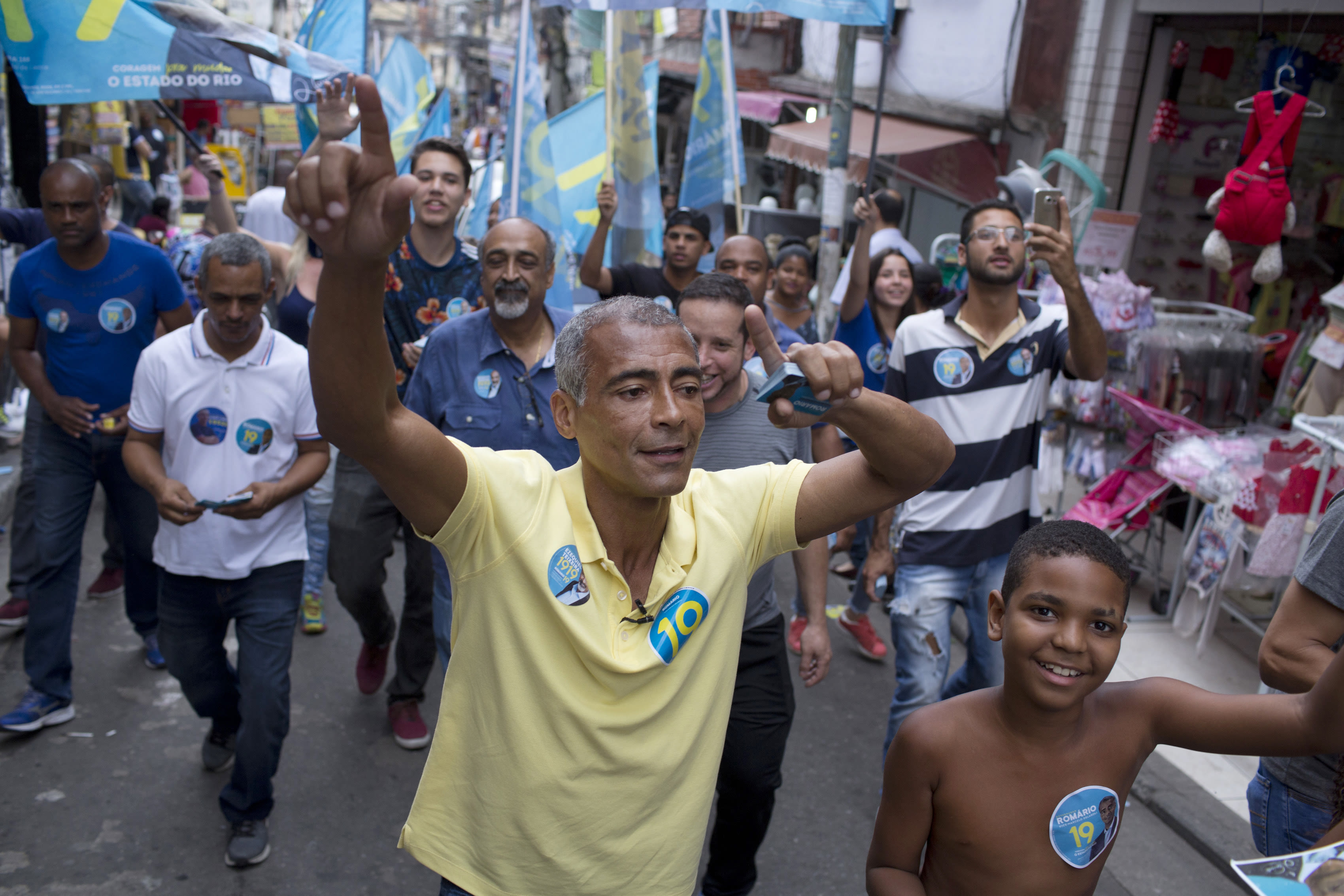 Brazil's Romário returns to training at age 58, scores twice and keeps sharp tongue