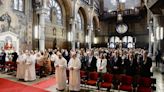 Así fue la bendición del santo en la Basílica de Gijón (en imágenes)