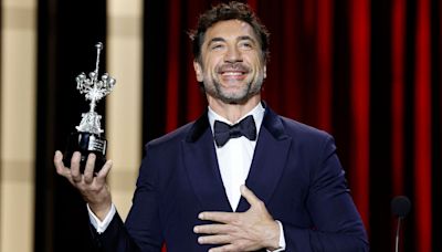 Bardem reinvindica la escucha frente al odio al recoger el Premio Donostia