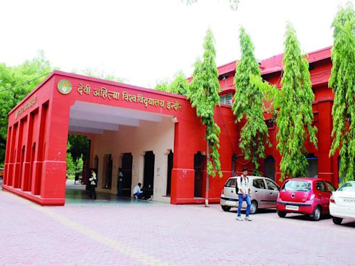 DAVV directive to colleges: Fill teaching posts within 3 months | Indore News - Times of India