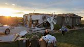 Tornados derrumban edificios y arrasan casas en Nebraska e Iowa