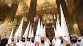 Salamanca guarda silencio en su emblemática procesión del Yacente