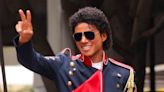 Jaafar Jackson Embodies Uncle Michael Jackson, Climbs On Top of Car While Filming Upcoming Biopic