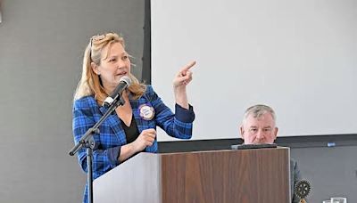 Actor/director Joey Lauren Adams, a North Little Rock native, discusses ‘pivotal moments’ in her life