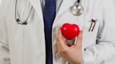 Guía para diferenciar síntomas de un paro cardíaco de un infarto: ¿Cómo actuar?