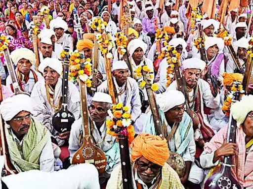 CM Shinde visits Sant Nivruttinath Palkhi | Nashik News - Times of India