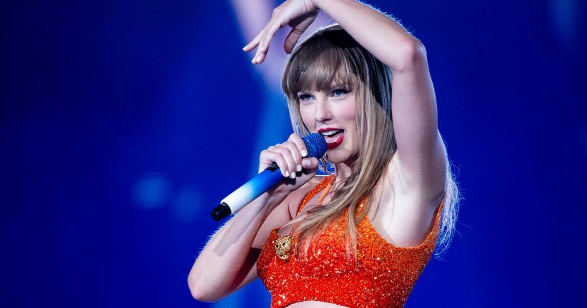 Taylor Swift says British ex was 'wrong guy' for her in on-stage confession