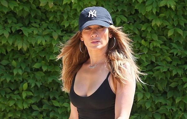 Jennifer Lopez Trades Out Her "Ben" Pendant for a Diamond Nameplate Necklace