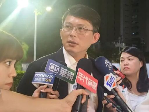 北大教授譴責國會暴力 黃國昌演講不尷尬