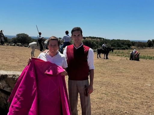 José Luis Martínez-Almeida explota su lado más taurino: sus curiosas imágenes toreando