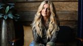 After Her Boyfriend's Death in Plane Crash, Country Singer Stephanie Quayle Discovered His Horrible Secret