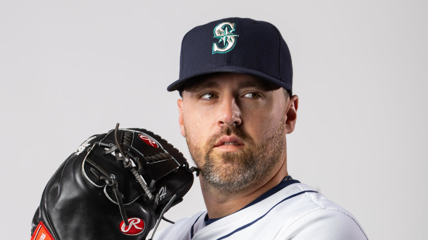 Former World Champion Reliever to Begin Rehab Assignment For Mariners