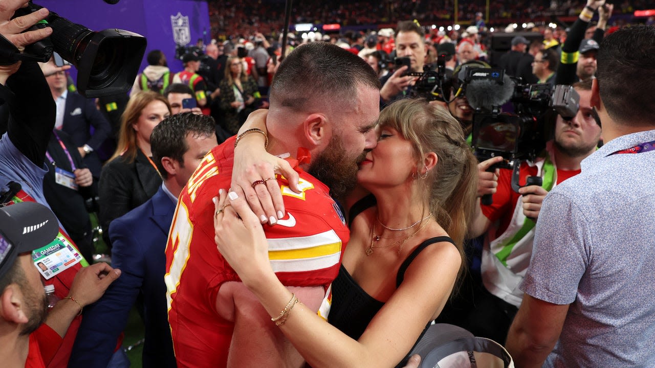 Travis Kelce's Teammate James Winchester Recalls Him 'Blushing' When Taylor Swift Attended First Game