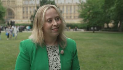 Welsh politicians arrive in Westminster for first time as MPs | ITV News