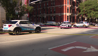 2 wounded in shooting at Chicago and Wabash avenues on Chicago's Near North Side