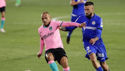 Erick Cabaco, en la mesa del Racing de Ferrol