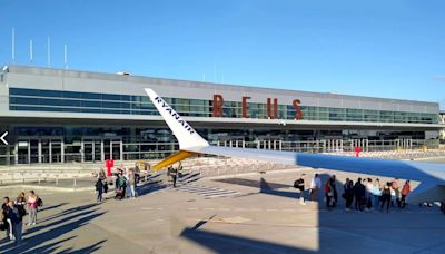 Brit tourist dies at Spanish airport while waiting for Ryanair flight to UK