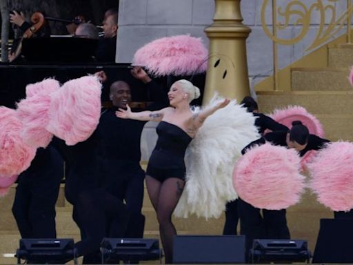 Lady Gaga cantó en francés en inauguración de JJ.OO