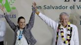 AMLO y Sheinbaum celebran primera medalla olímpica en París 2024 • Once Noticias