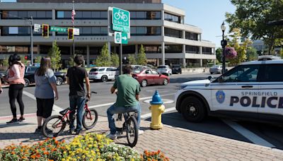 Bomb threats force second consecutive day of school closures in Springfield, Ohio