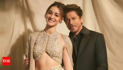 Ananya Panday melts the internet as she drops adorable PIC with Shah Rukh Khan, calls him 'best friend'; Suhana Khan reacts! | Hindi Movie News - Times of India