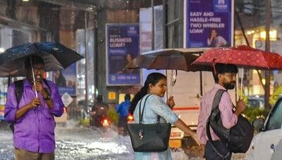 Kerala expects heavy rains in next few days, IMD issues alert