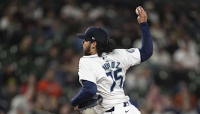 Seattle Mariners Closer Reveals Concerning Ailment as Team Struggles Continue