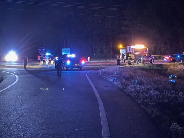 Officers on scene of Robeson County crash