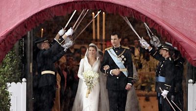 En fotos. Así fue la boda de los reyes Felipe VI y Letizia, hace 20 años