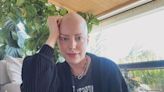 Fabiana Justus celebra nascimento do cabelo em meio a tratamento de câncer