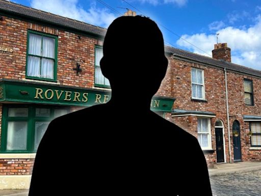 Emotional TV legend makes return to Coronation Street after 8 years