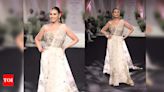 'Afreen-Afreen' girl Lisa Ray makes a stunning comeback for Rahul Mishra at India Couture Week - Times of India