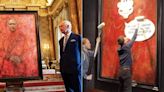 Quadro polêmico do Rei Charles III é vandalizado em Londres