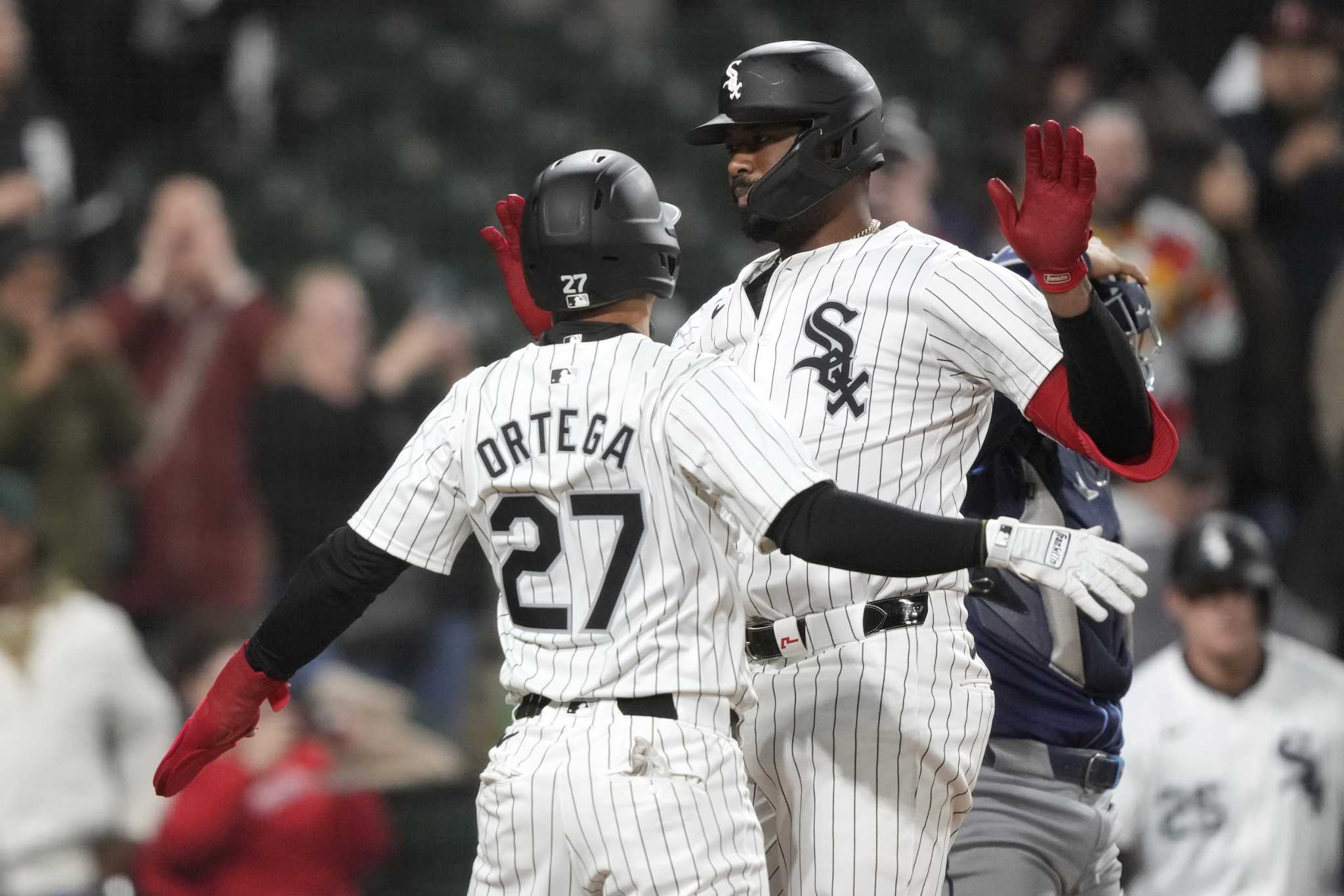 MLB-worst White Sox snap 7-game skid with their 4th win of the season, 9-4 over Rays