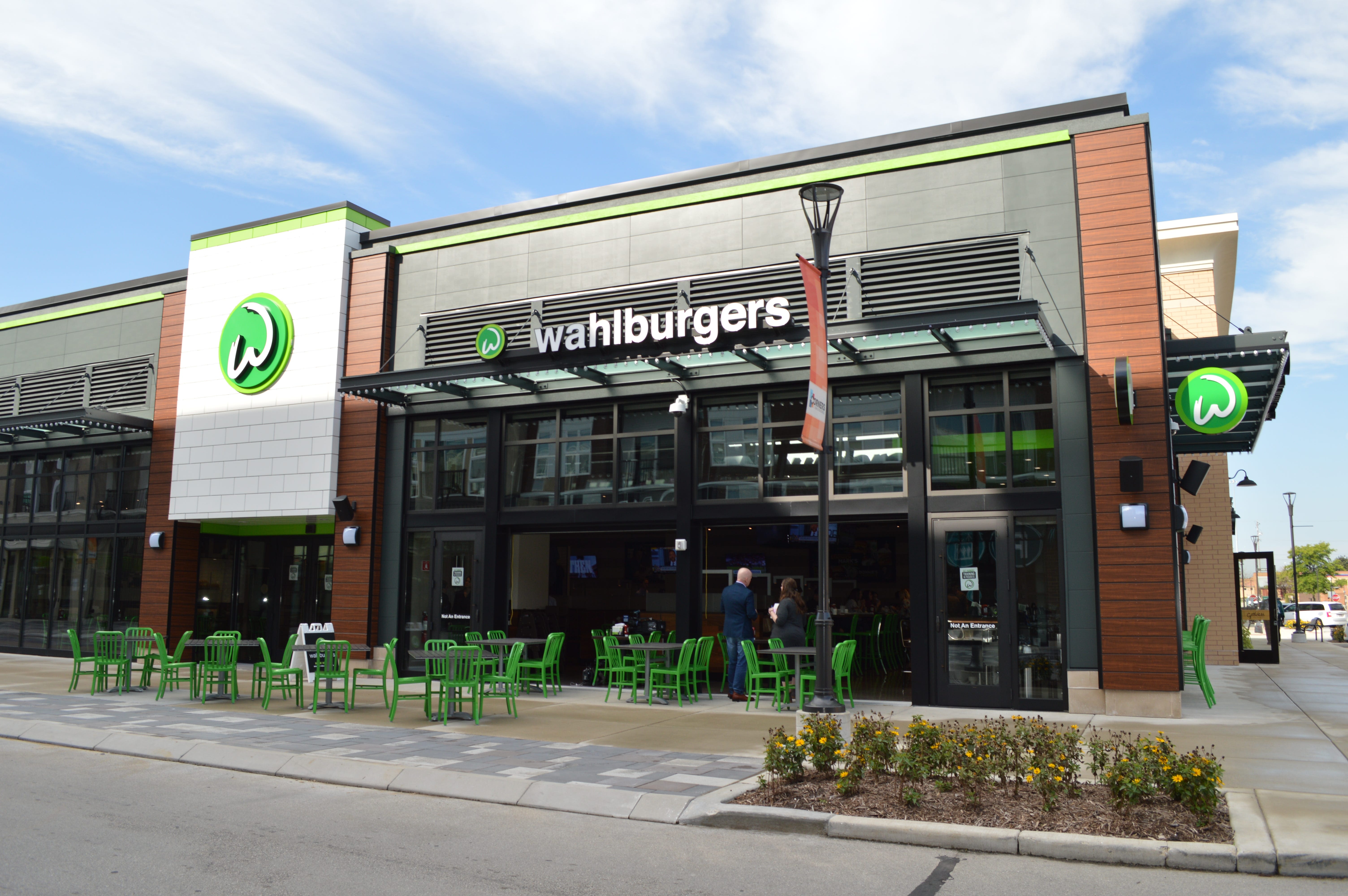 Wahlburgers in Brookfield, the restaurant's first location in Wisconsin, has closed