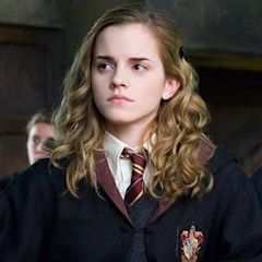 “It was fine when I was actually kissing him”: Emma Watson Forced Her Eyes Shut During Her ‘Incest’ Scene in Harry Potter