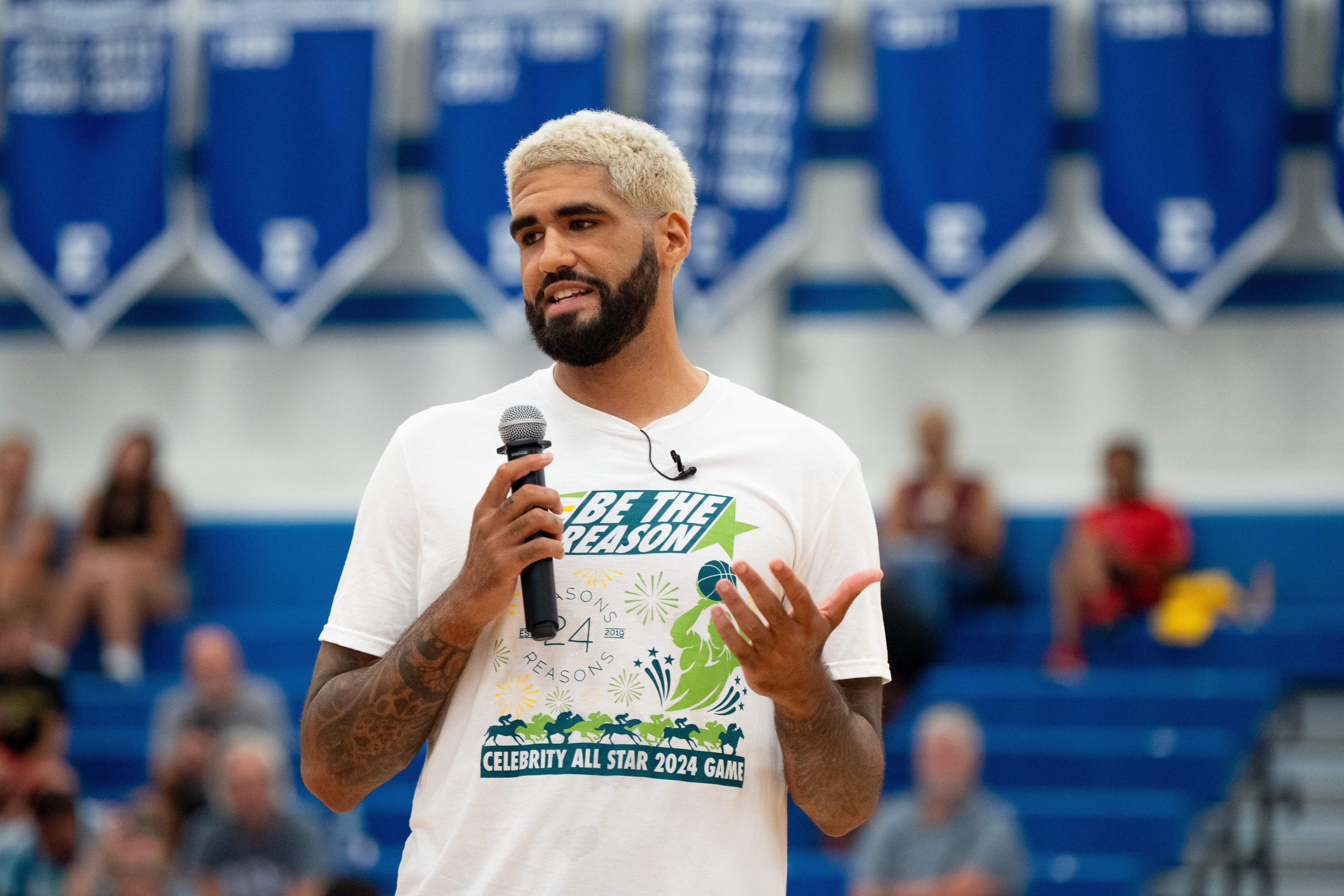 Celebrity basketball game raises awareness about mental health in Louisville community