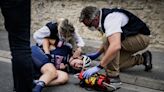 Ciclista sale disparada en accidente en que se retira favorita del Tour de Francia