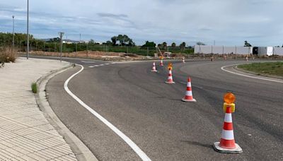 Alzira construye otra rotonda para descongestionar el tráfico en la Carretera de Albalat