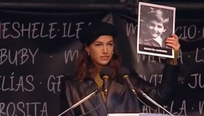 Así fue el conmovedor discurso de Stefi Roitman por el acto en memoria de las víctimas de la AMIA