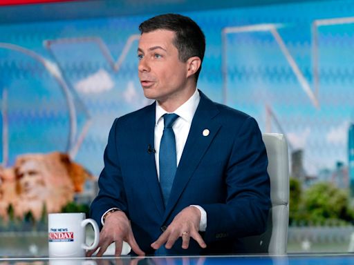 Fox News hit Pete Buttigieg with a gotcha question on Trump vs. Harris. It didn’t go well for them