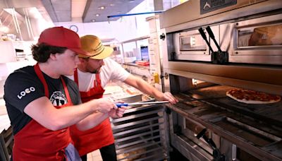 New cooking internship gives teens a taste of restaurant kitchens