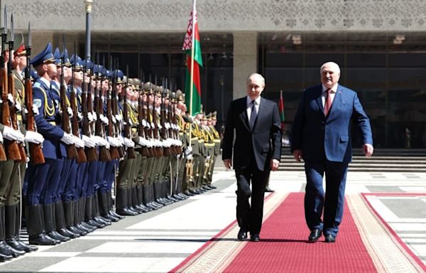 Putin holds security talks with Lukashenko in Minsk