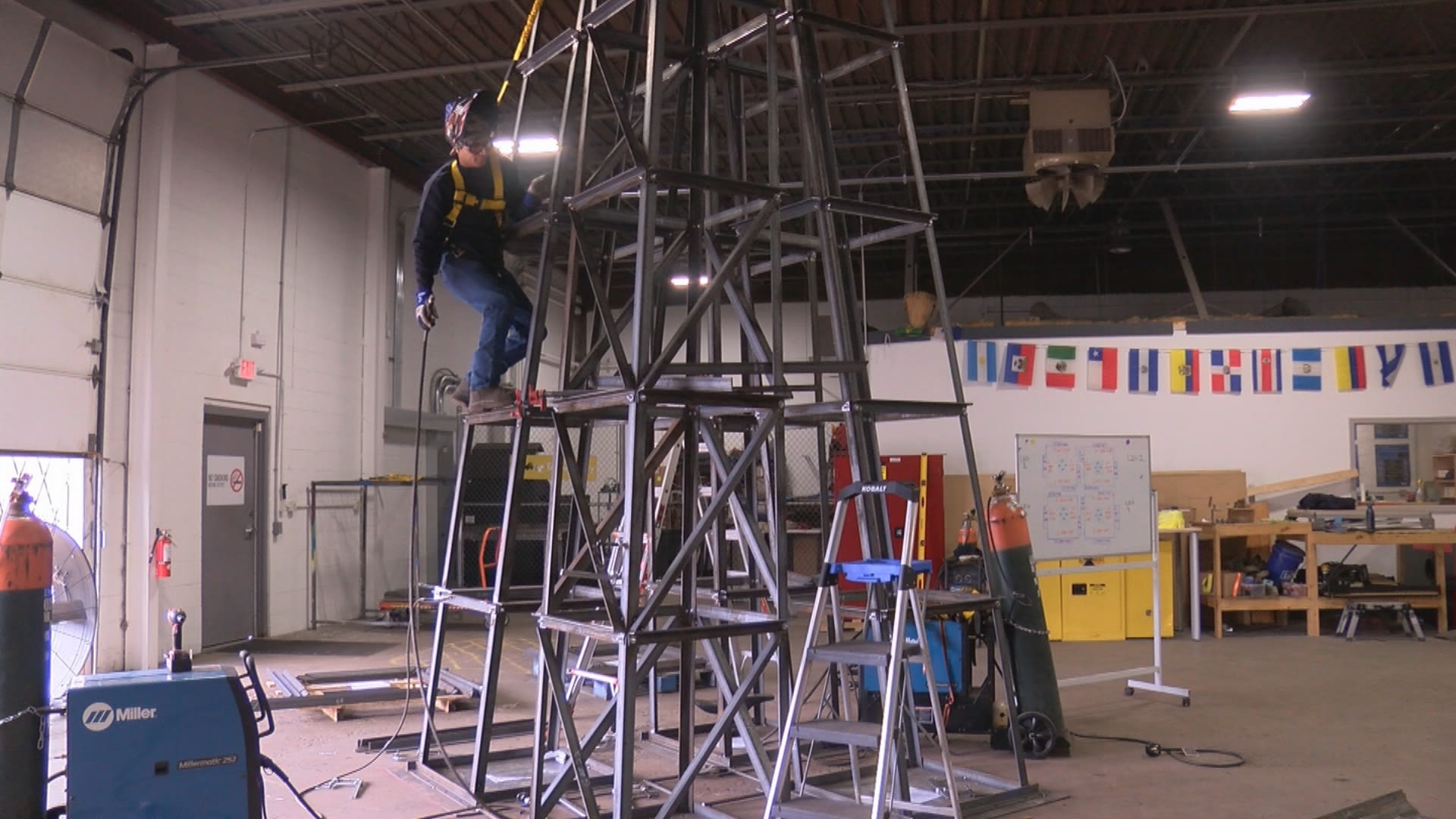 Welders crafting mini Eiffel Tower for US Olympic Swim Trials in Indy