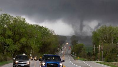 Weather mailbag: We’re talking tornadoes, thunderstorms and more - The Boston Globe