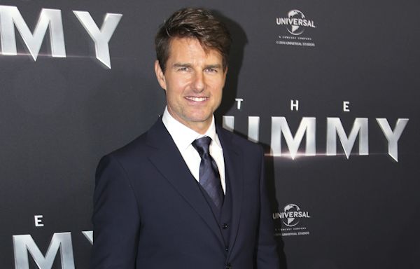 Tom Cruise's daughter Suri ditches his last name for her graduation — which he missed