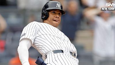 Aaron Boone, Carlos Rodon, Juan Soto and Austin Wells following Yankees 9-1 win over Rays