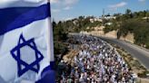 Israelíes marchan a Jerusalén para exigir libertad de rehenes retenidos por Hamás