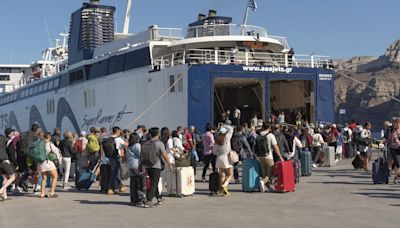 Greece ‘goes to war’ with cruise ships ‘obvious solution’ for many tourists